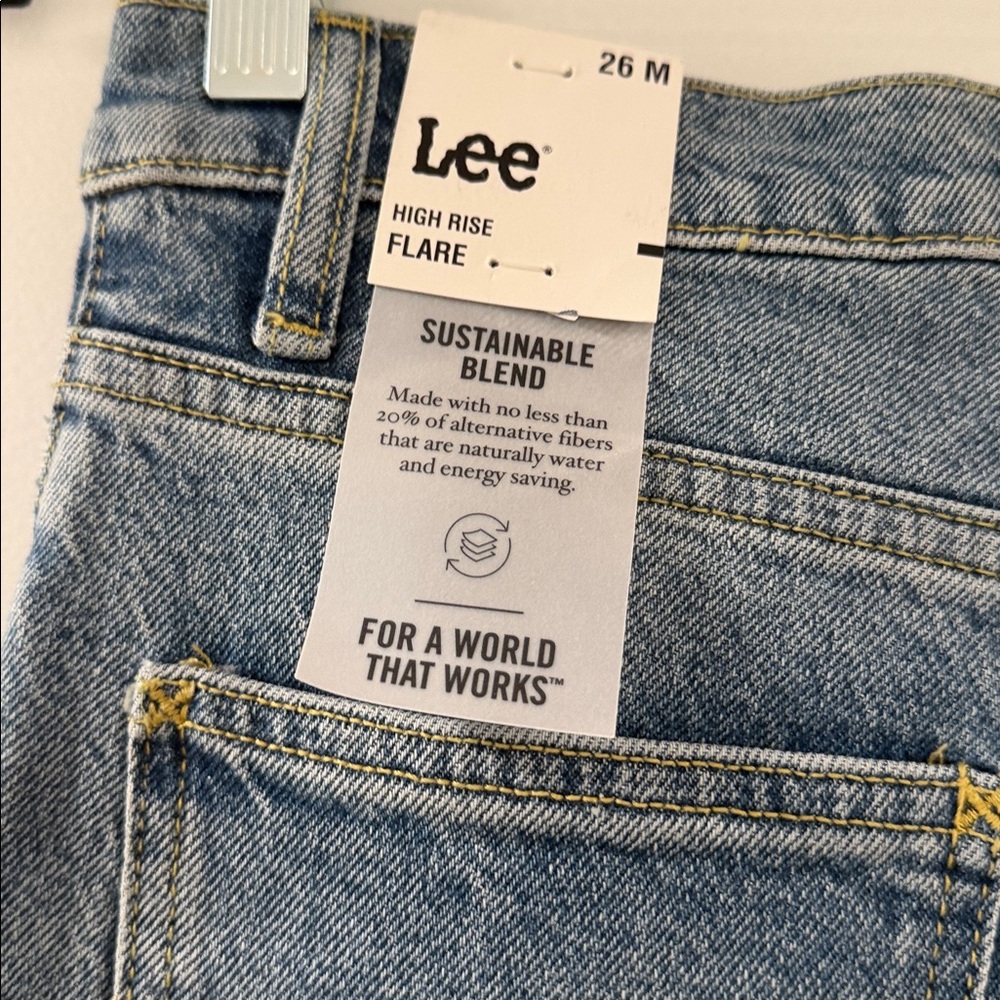 BNWT Lee Women's Denim High Rise Seamed Flare Jeans, Sz 26 M - Picture 7 of 10